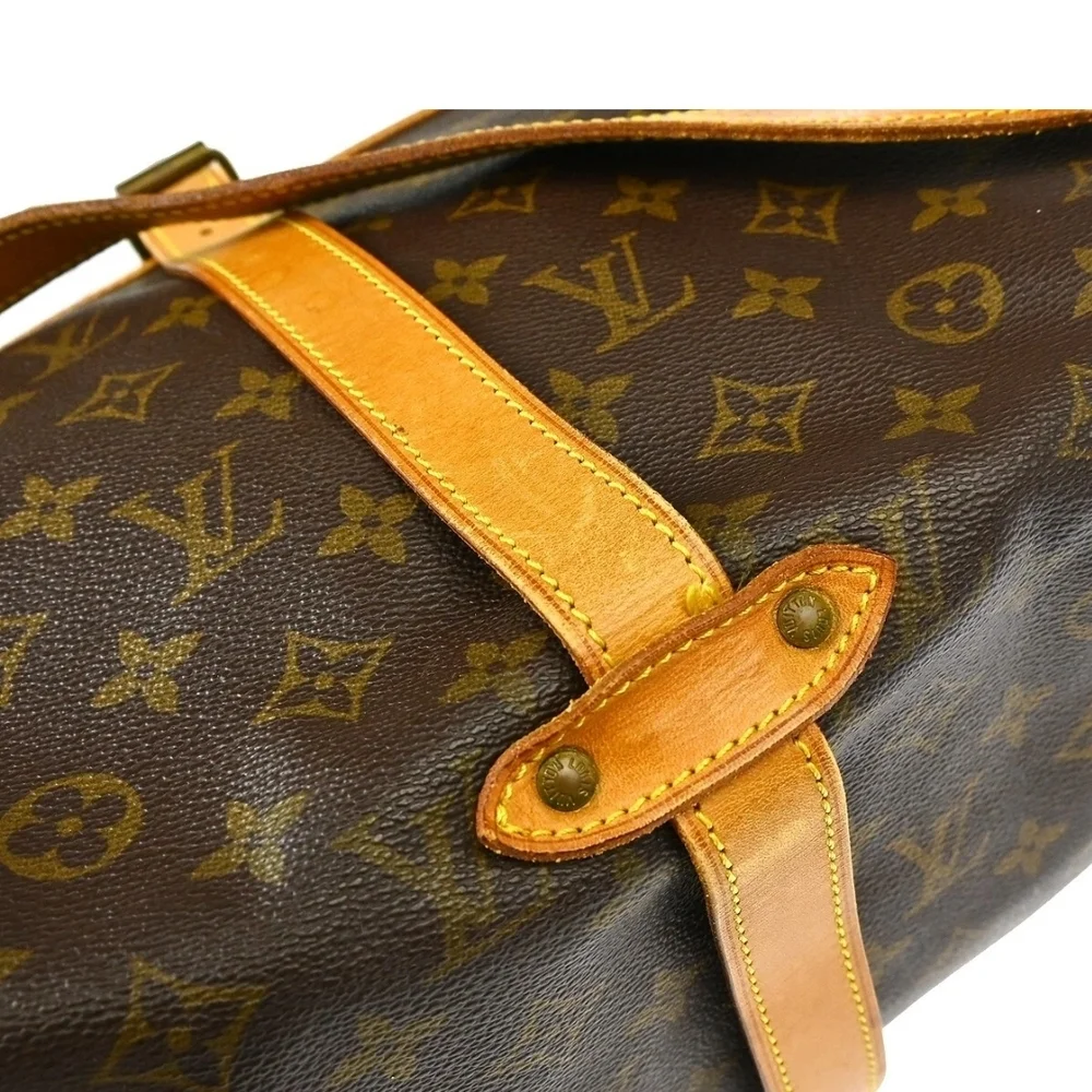Louis Vuitton Brown Tan Messenger Bag with Monogram Canvas - Picture 4 of 6